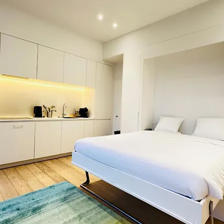 Fischer A La Petrusse 003 アパート *