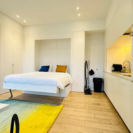 Fischer A La Petrusse 003 Lejlighed *